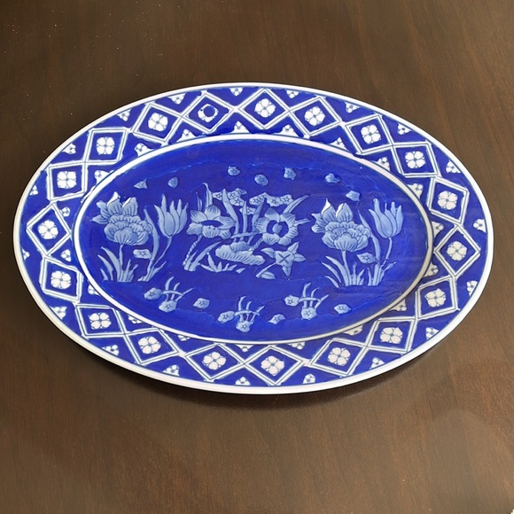 April Cornell Iris Platter - Picture 1 of 6